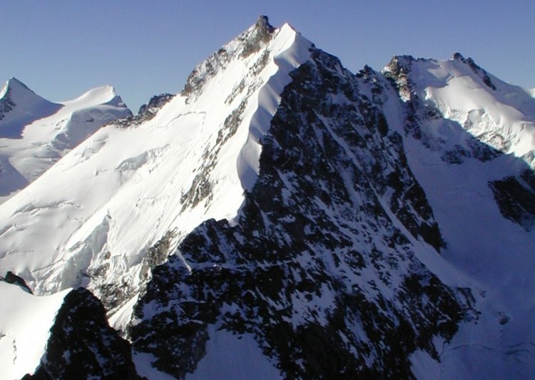 Biancograt on Piz Bernina ( 4049 metres ) in the Italian Alps