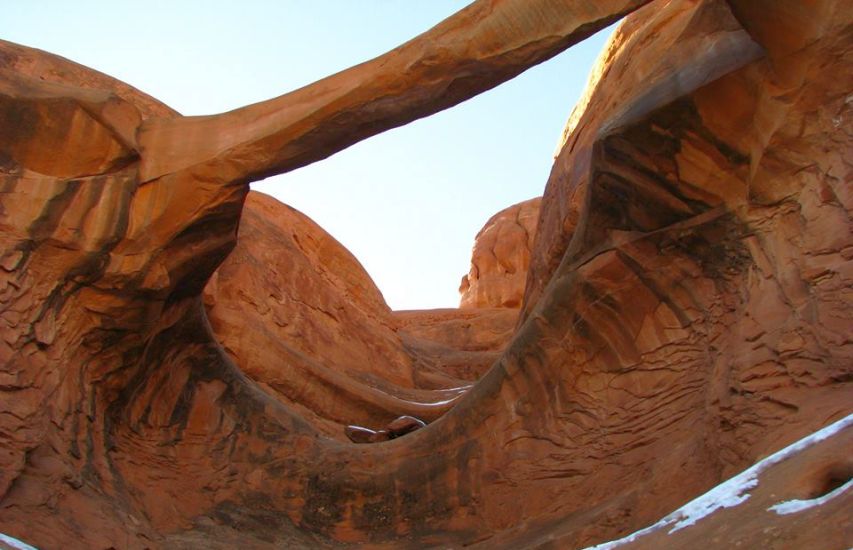 Ring Arch in Upper Courthouse Wash in Arches National Park