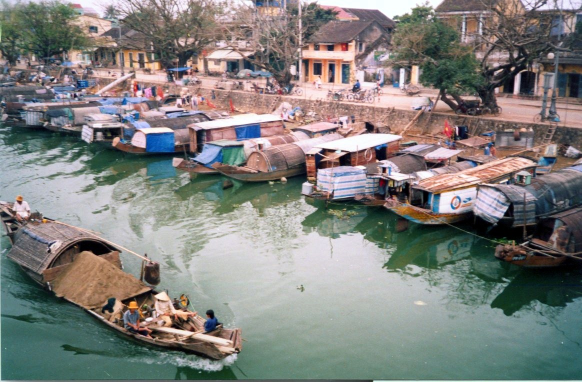 Boats on Dong Ba Canal in Hue