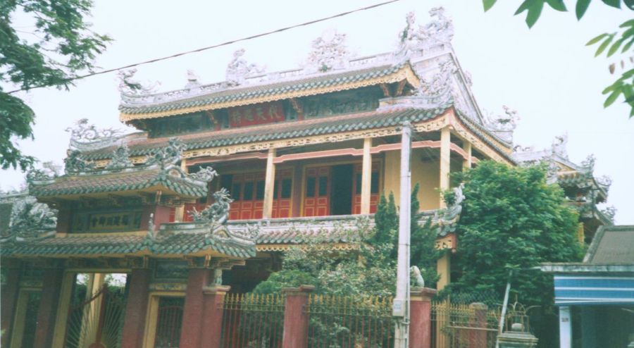 Chua Ong Pagoda in Hue