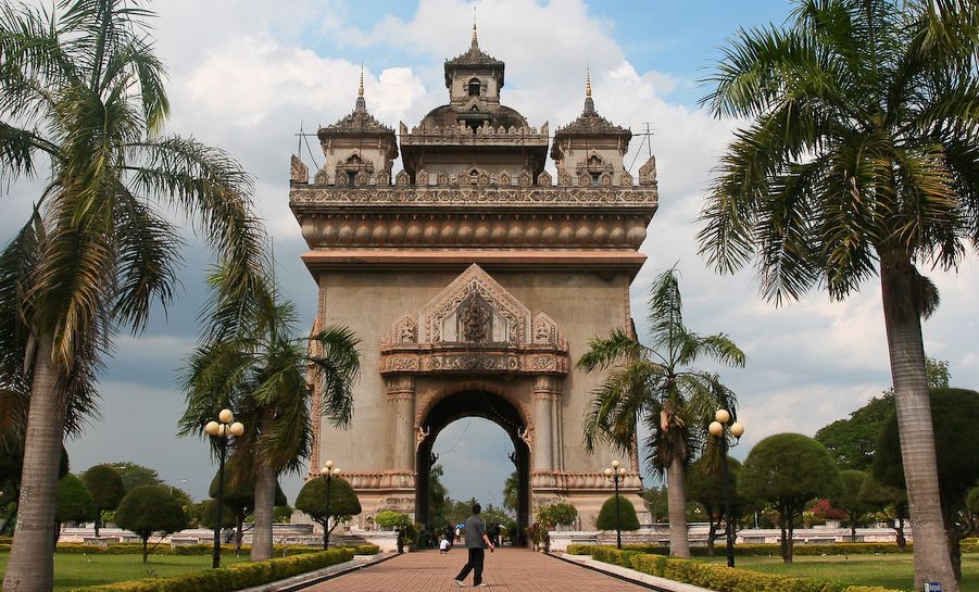 Cotopaxai ( Patuxay ) Monument in Vientiane