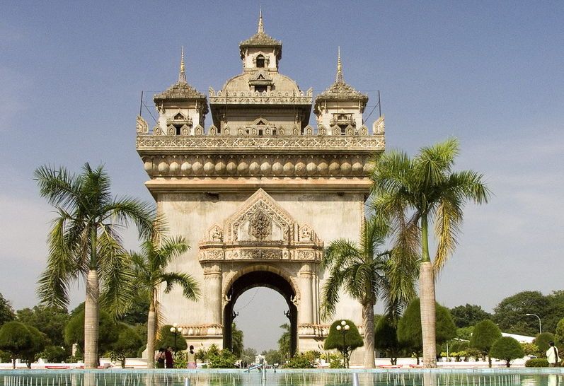 Cotopaxai ( Patuxay ) Monument in Vientiane
