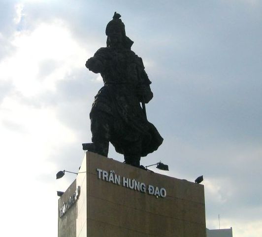 Tran Hung Dao Statue
