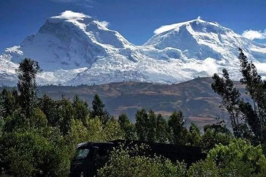 Huascaran - 6768 metres - The highest tropical mountain in the world and the highest in the Peruvian Andes