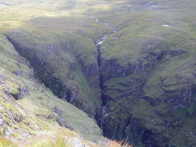 Eagle Falls on ascent route to Bheinn Bhuidhe