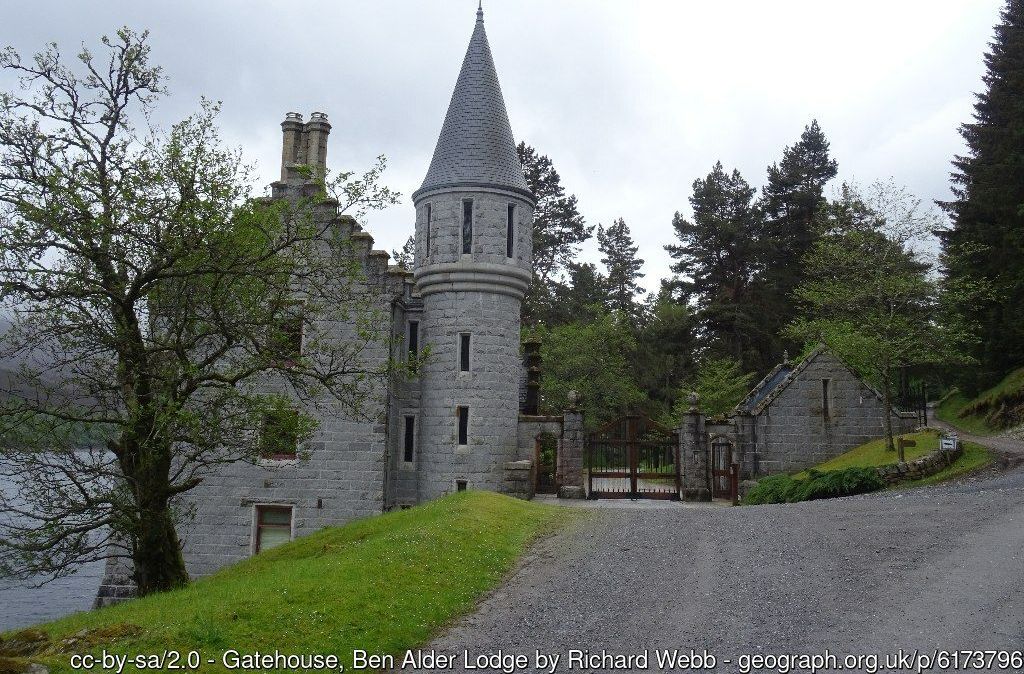 Gatehouse for Ben Alder Lodge