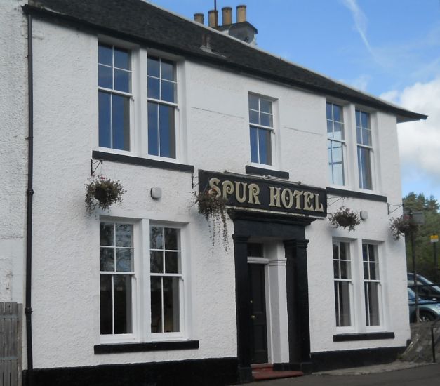 The Spur Hotel in Cumbernauld Village