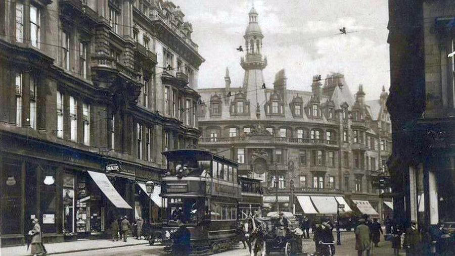 Old photo of Charing Cross in Glasgow, Scotland