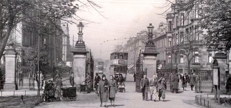 Victoria Road entrance to Queen's Park 1932