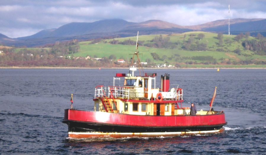 MV Kenilworth on the Firth of Clyde