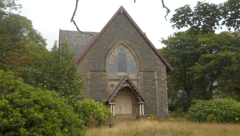 Craigrownie Church at Cove