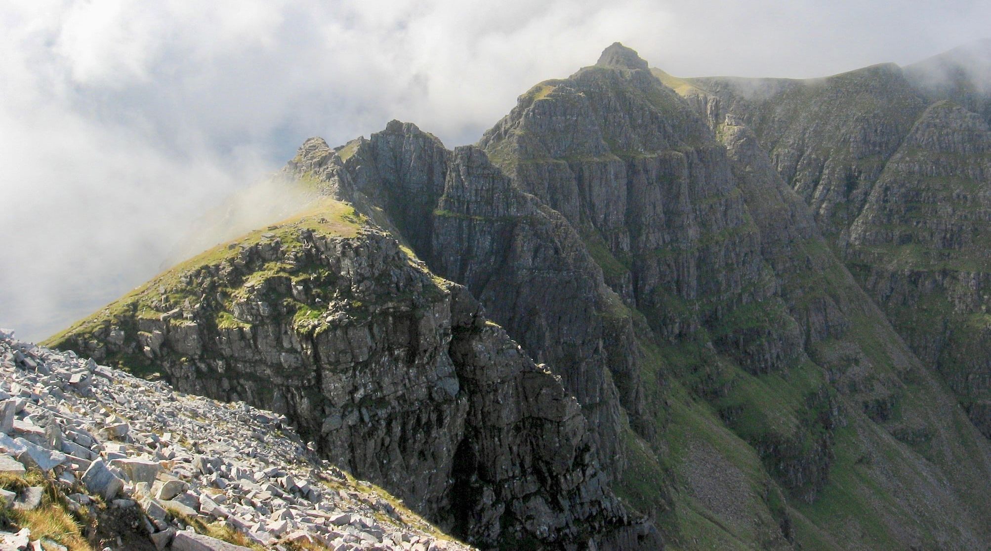Am Fasasinen section on Liathach ridge