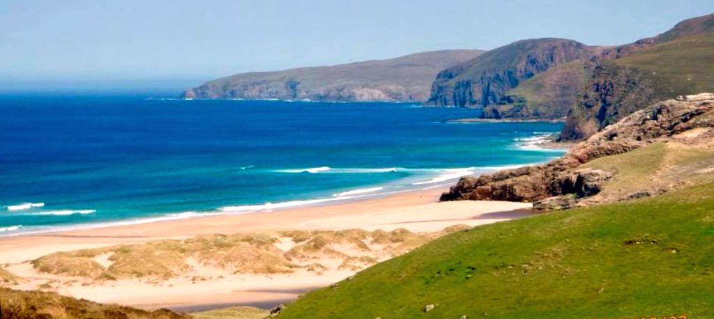 The beach at Sandwood Bay in Sutherland on the North West coast of Scotland
