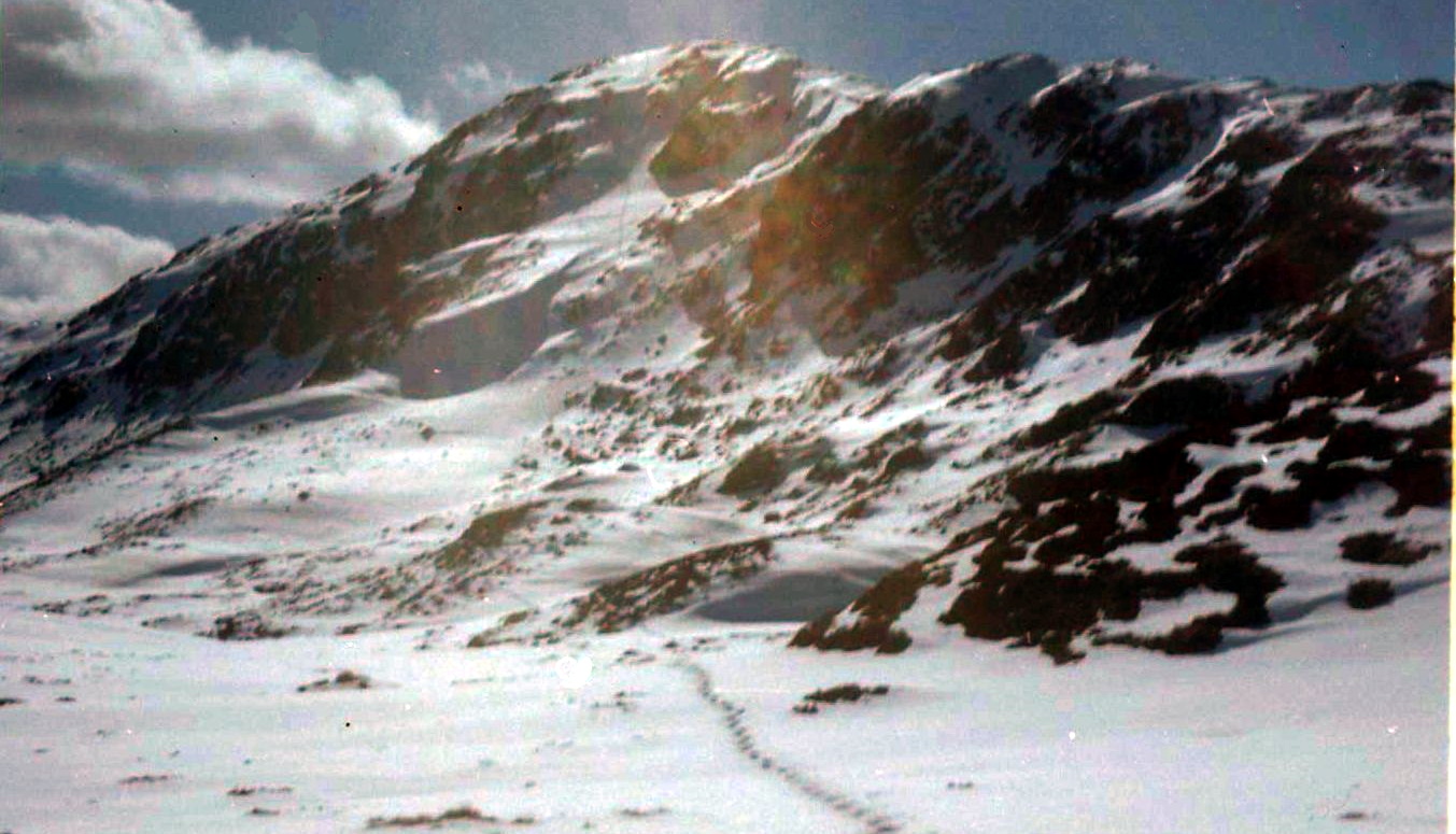 Winter ascent of Beinn Heasgarnich from the South