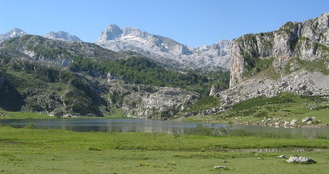Lago de la Ercina, Covadonga in the Picos de Europa in the Cantabrian Mountains of North West Spain