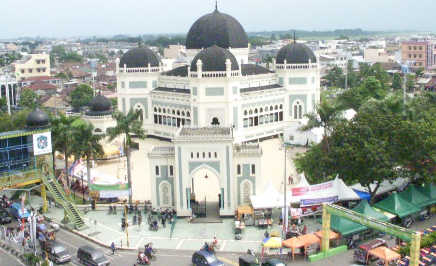 Mesjid Raya, the Great Mosque in Medan in Northern Sumatra