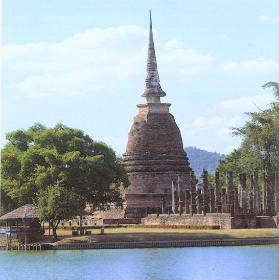 Wat Sra Sri in Sukhothai Historical Park in Northern Thailand
