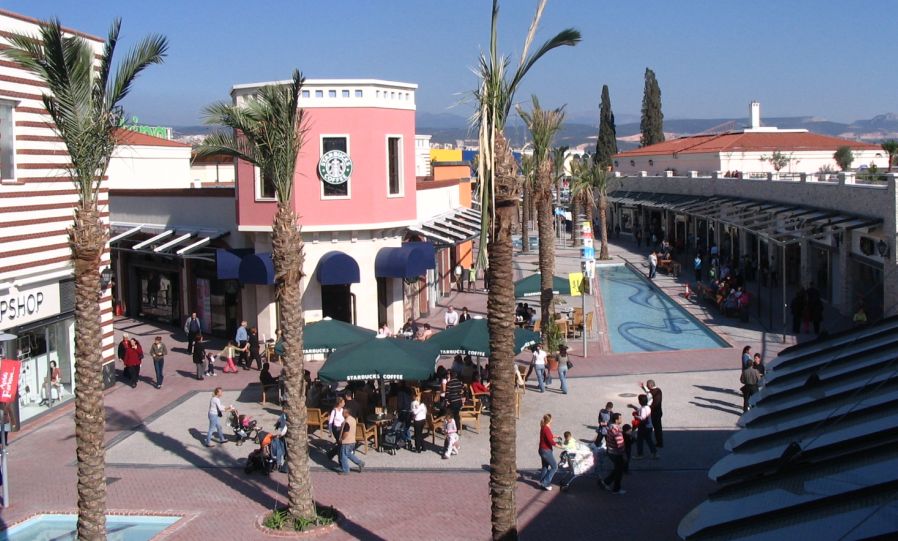 Bornova Shopping Centre in Izmir