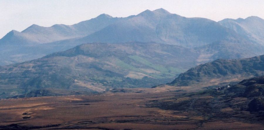 Macgillycuddy Reeks - the Largest and Highest Mountain Range in Ireland