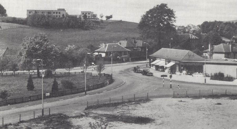 Photographs Of Canniesburn Toll In Bearsden