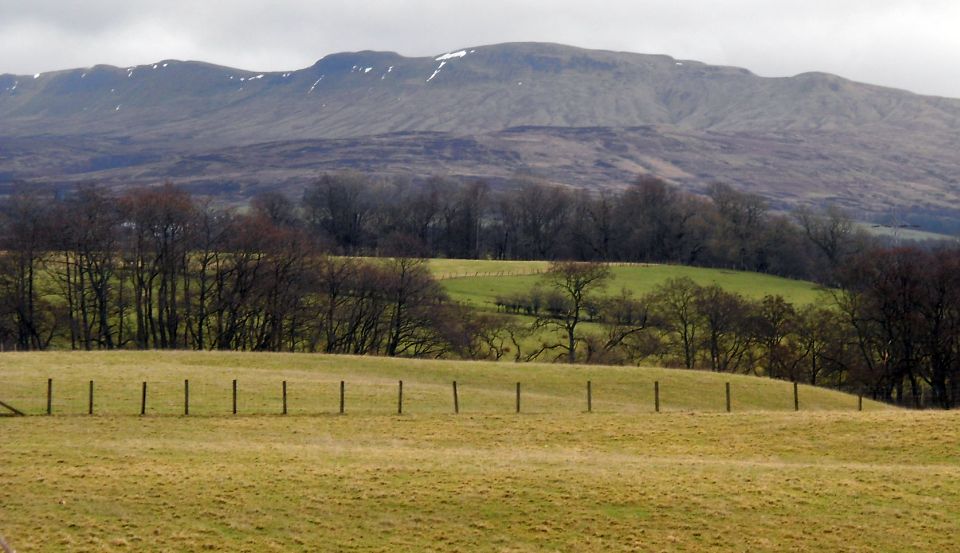 Campsie Fells from the West Highland Way to Drymen