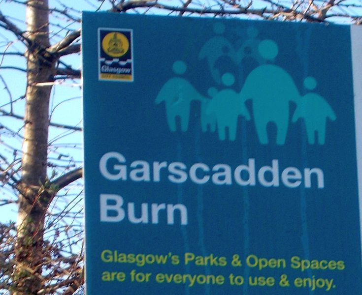 Signpost on Garscadden Burn Park trail