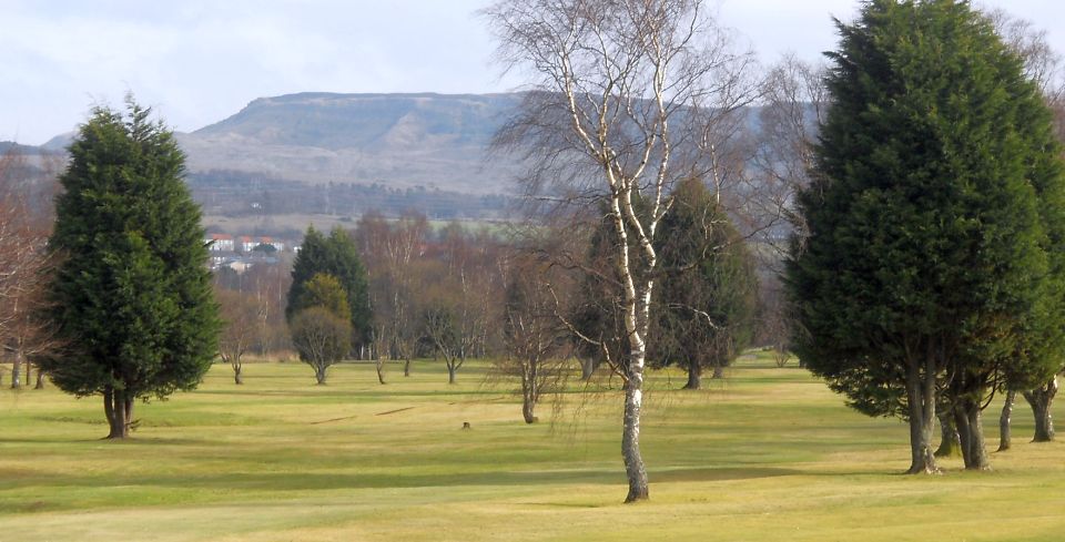 Lang Craigs in the Kilpatrick Hills from Dumbarton Golf Club