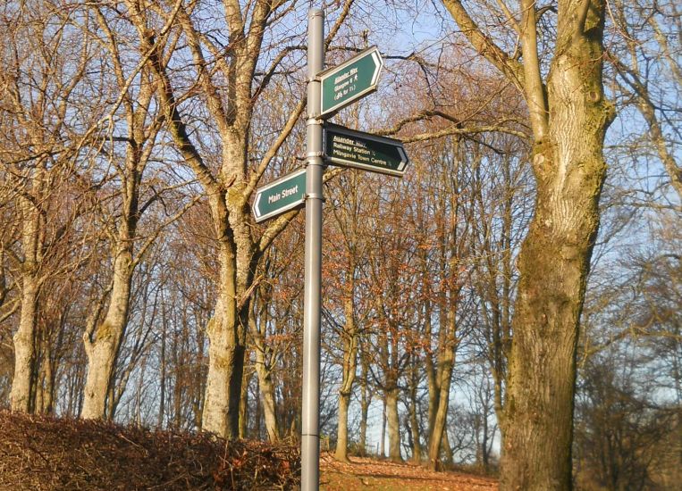 Signpost for Allander River walkway in Milngavie