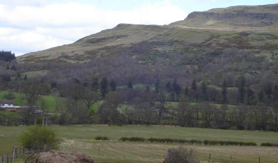 Stronend from the west of Fintry